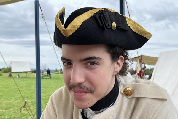 Julien Raphaël Côté dit Le Très Jeune